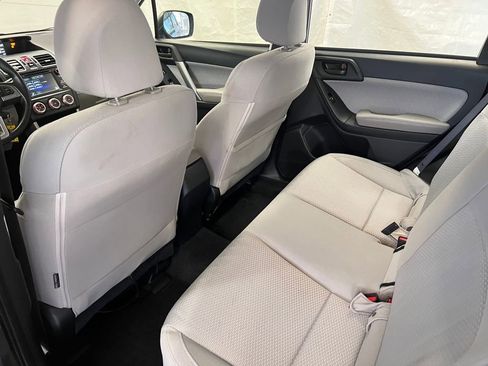 Used 2018 Subaru Forester 2.5i w/ Alloy Wheel Package image 31