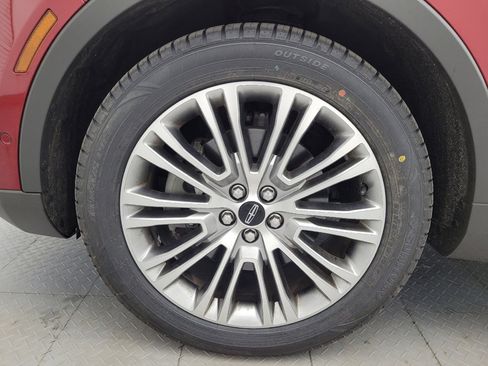 Used 2017 Lincoln MKX Reserve w/ Driver Assistance Package FWD image 31