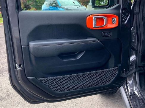 Used 2021 Jeep Wrangler Unlimited Sahara image 22