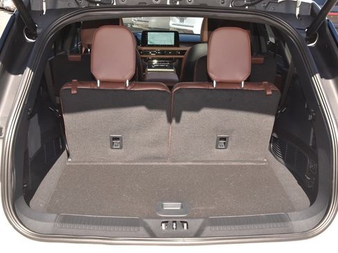 New 2026 Lincoln Aviator Reserve w/ Jet Appearance Package image 37