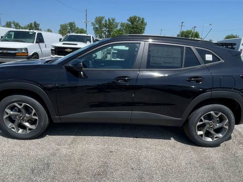 New 2026 Chevrolet Trax LT w/ Driver Confidence Package FWD image 55
