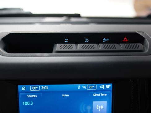 Used 2022 Ford Bronco Big Bend image 27