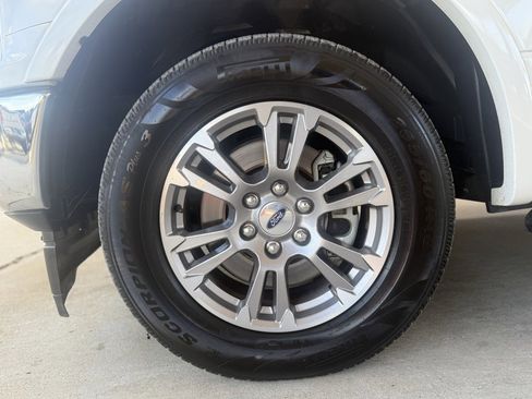 Used 2020 Ford F150 Lariat w/ Equipment Group 501A Mid image 12