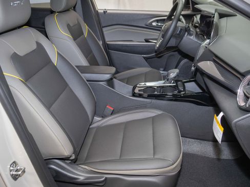 New 2026 Chevrolet Trax ACTIV w/ Driver Confidence Package FWD image 13