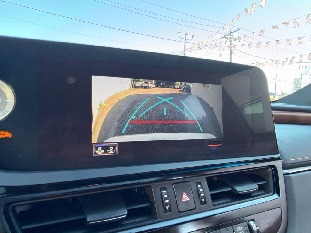 Used 2022 Lexus ES 250 w/ Premium Package AWD/4WD image 37