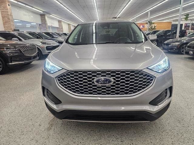 Used 2024 Ford Edge SEL AWD/4WD image 3