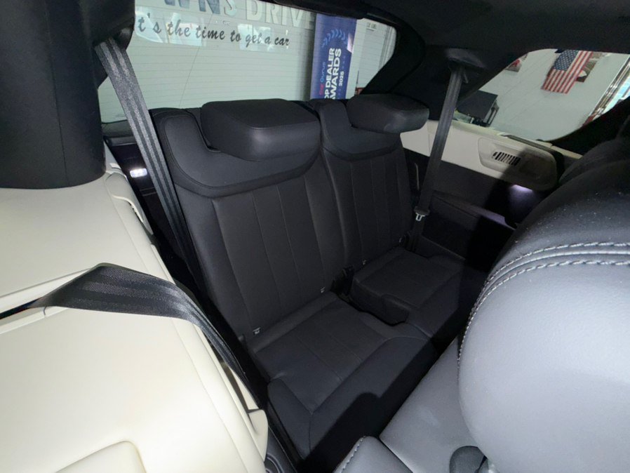 Used 2024 Land Rover Range Rover Long Wheelbase SE AWD/4WD image 85
