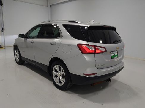 Used 2020 Chevrolet Equinox Premier FWD image 5