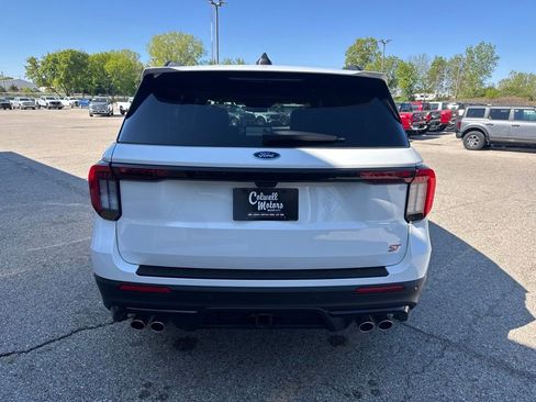 Used 2025 Ford Explorer ST w/ Sun And Sound Package AWD/4WD image 3