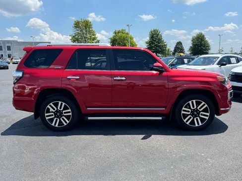 Used 2018 Toyota 4Runner Limited AWD/4WD image 2