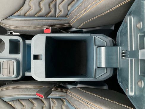 New 2025 Ford Maverick XLT w/ XLT Luxury Package image 40