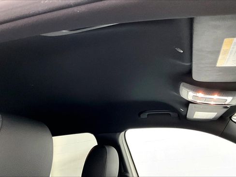 Certified 2022 Mercedes-Benz GLB 250 image 27