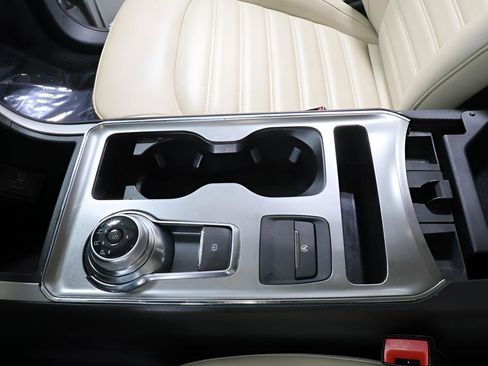 Used 2022 Ford Edge SEL w/ Convenience Package image 19