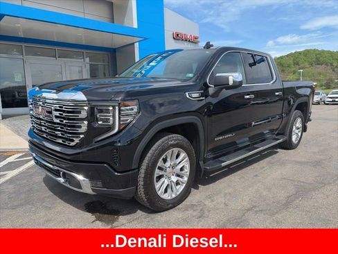 Used 2024 GMC Sierra 1500 Denali w/ Technology Package AWD/4WD image 1