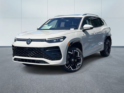 New 2025 Volkswagen Tiguan SEL R-Line image 1