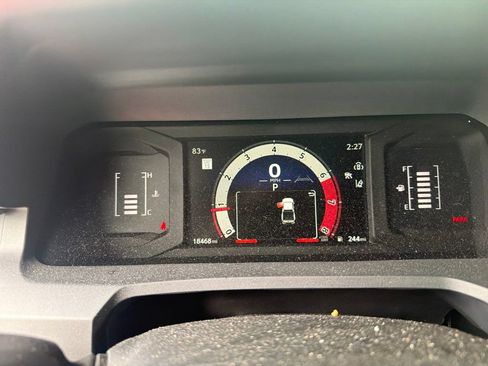 Used 2024 Toyota Tacoma SR5 AWD/4WD image 3