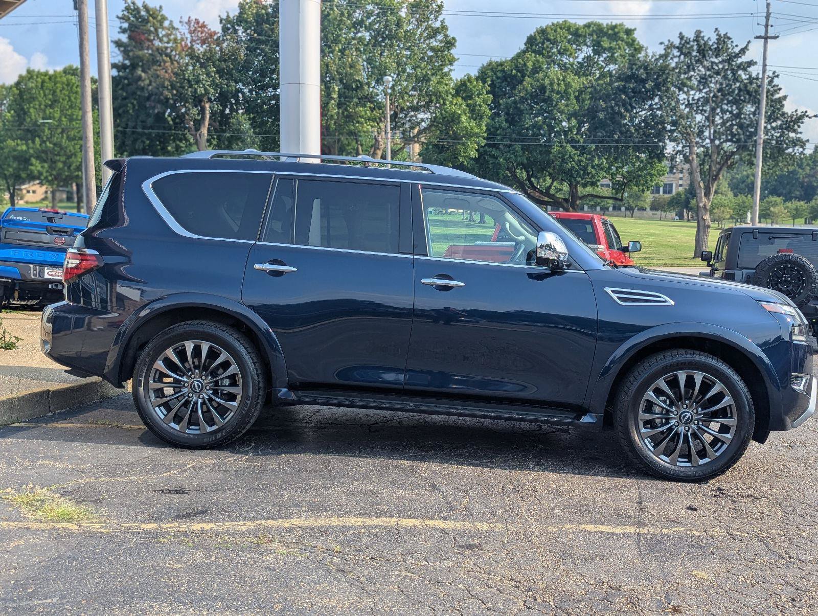 Used 2023 Nissan Armada Platinum w/ Captain's Chairs Package AWD/4WD image 16