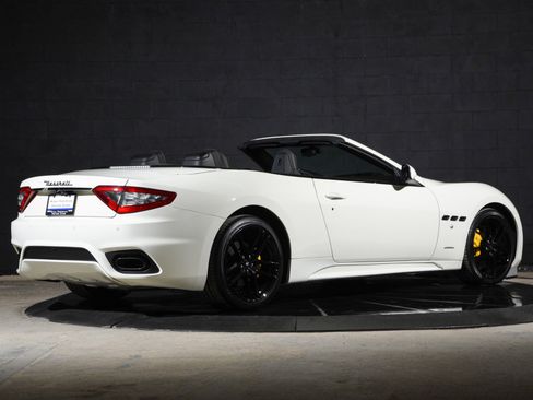 Used 2018 Maserati GranTurismo Sport image 3