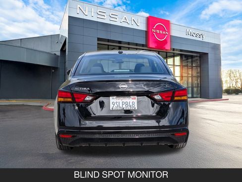 Certified 2025 Nissan Altima 2.5 S image 9