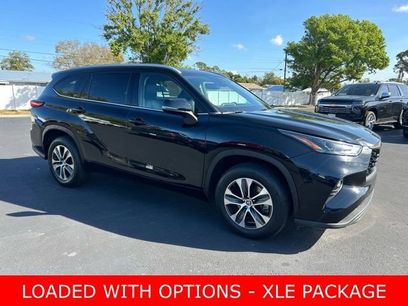 Used 2022 Toyota Highlander XLE