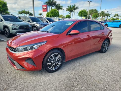 Used 2023 Kia Forte LXS FWD image 5