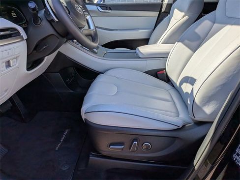 Used 2025 Hyundai Palisade SEL image 11