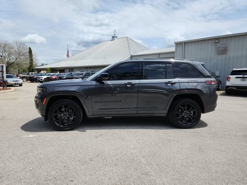 Used 2025 Jeep Grand Cherokee Limited 4xe AWD/4WD image 6