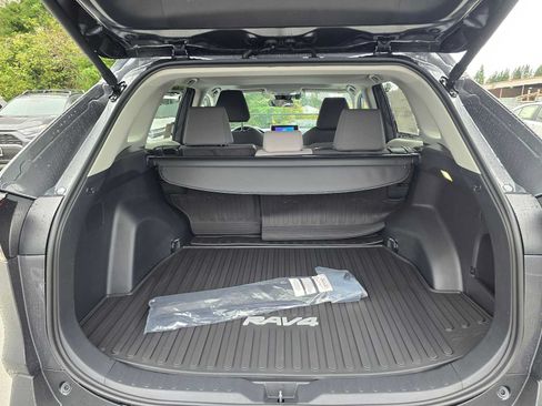 Certified 2025 Toyota RAV4 XLE w/ Convenience Package AWD/4WD image 17