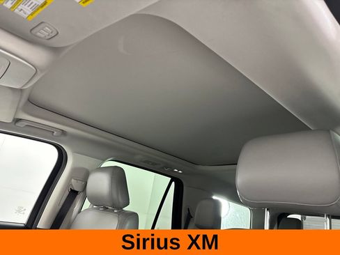 Used 2025 Ford Expedition Active AWD/4WD image 12