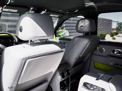 Used 2024 Rolls-Royce Cullinan image 50