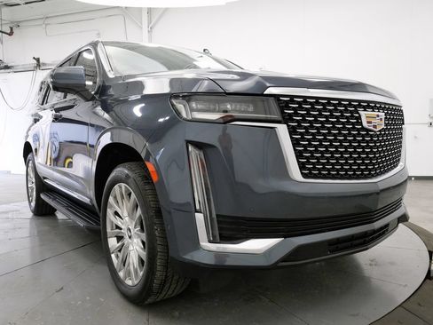 Used 2021 Cadillac Escalade Premium Luxury w/ Driver Assist Tech Package AWD/4WD image 42
