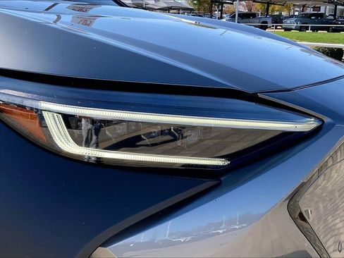 Used 2023 Subaru Solterra AWD image 30