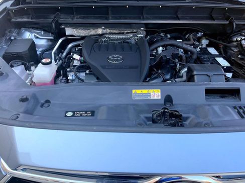 Used 2023 Toyota Highlander Platinum FWD image 30