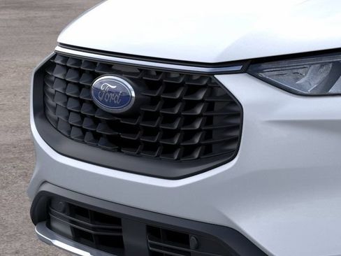 New 2025 Ford Escape SE FWD image 17