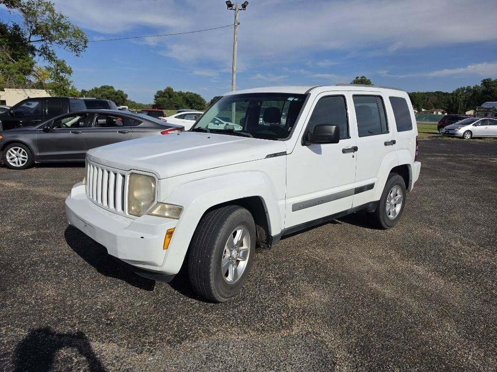 Used 2012 Jeep Liberty Sport RWD image 12