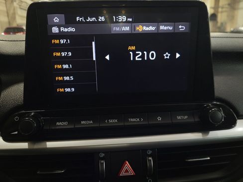 Used 2023 Kia Forte LXS FWD image 25