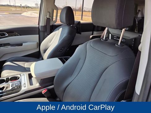 Used 2024 Kia Carnival SX Prestige FWD image 13
