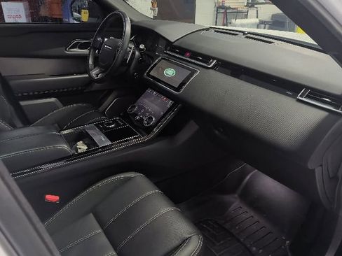 Used 2020 Land Rover Range Rover Velar R-Dynamic S image 10