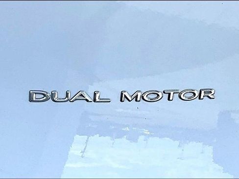 Used 2021 Tesla Model Y Long Range image 23