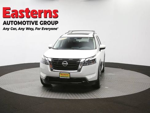 Used 2024 Nissan Pathfinder SV w/ SV Premium Package AWD/4WD image 58