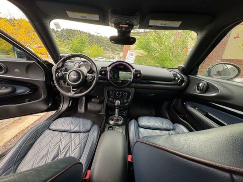 Used 2019 MINI Cooper Clubman S image 4