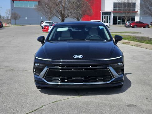 New 2026 Hyundai Sonata SEL FWD image 2