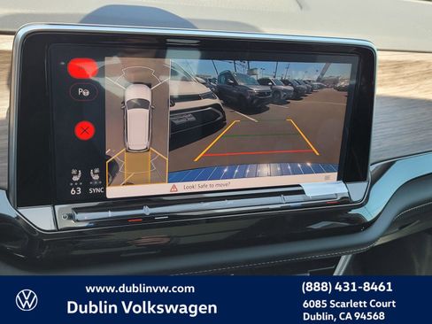 New 2025 Volkswagen Atlas SEL Premium R-Line image 18