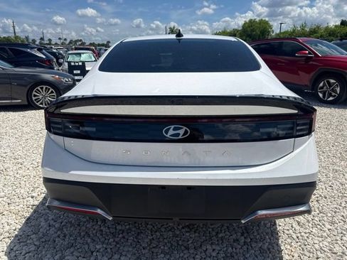 Used 2025 Hyundai Sonata SE FWD image 7