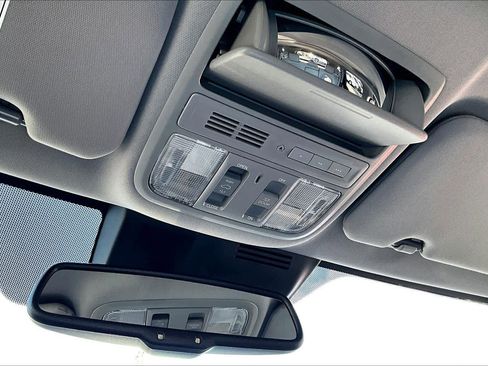 Used 2021 Honda CR-V Touring image 33