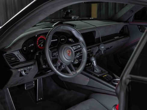 Used 2025 Porsche 911 GT3 RS RWD image 31