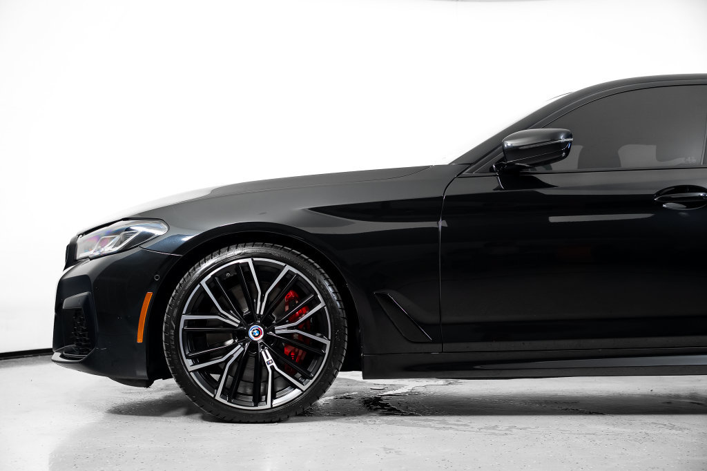 Used 2023 BMW M550i xDrive AWD/4WD image 14