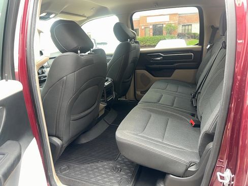 Used 2019 RAM 1500 Big Horn AWD/4WD image 11