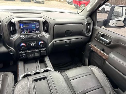 Used 2022 GMC Sierra 2500 Denali image 18