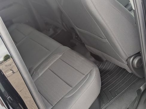 Used 2024 Chevrolet Silverado 1500 LT image 6